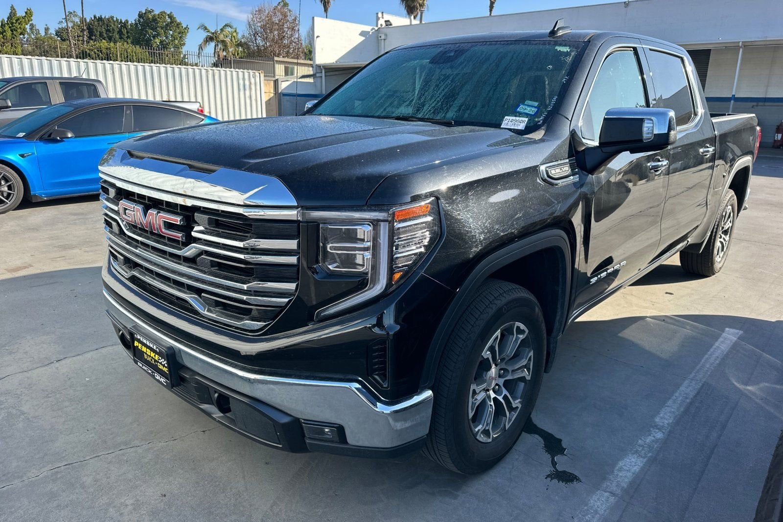 2025 GMC Sierra 1500 SLT