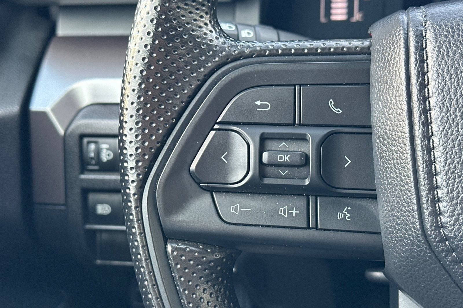 2025 Toyota Tacoma 2WD SR5