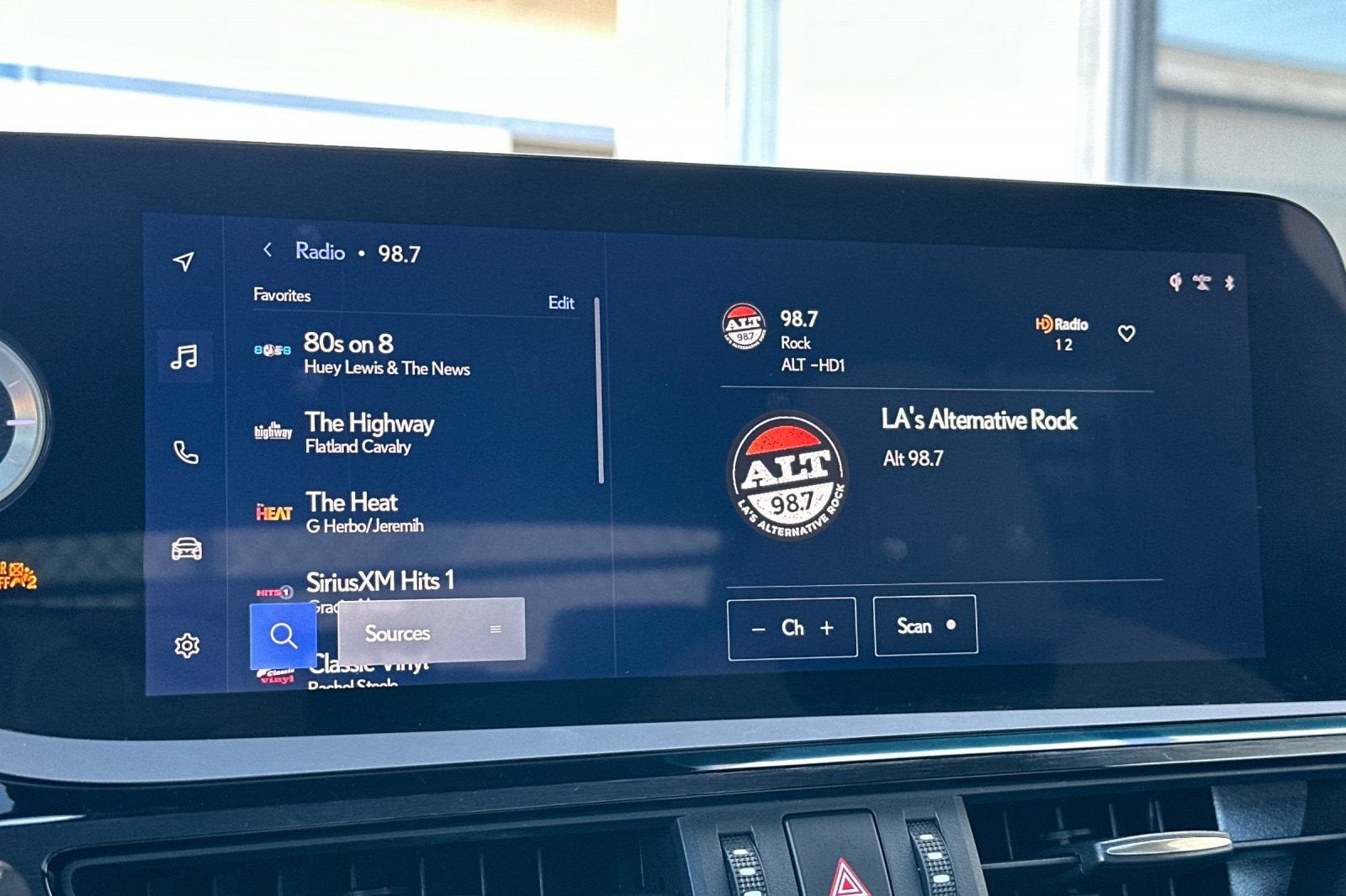 2023 Lexus ES ES 350 F SPORT Handling