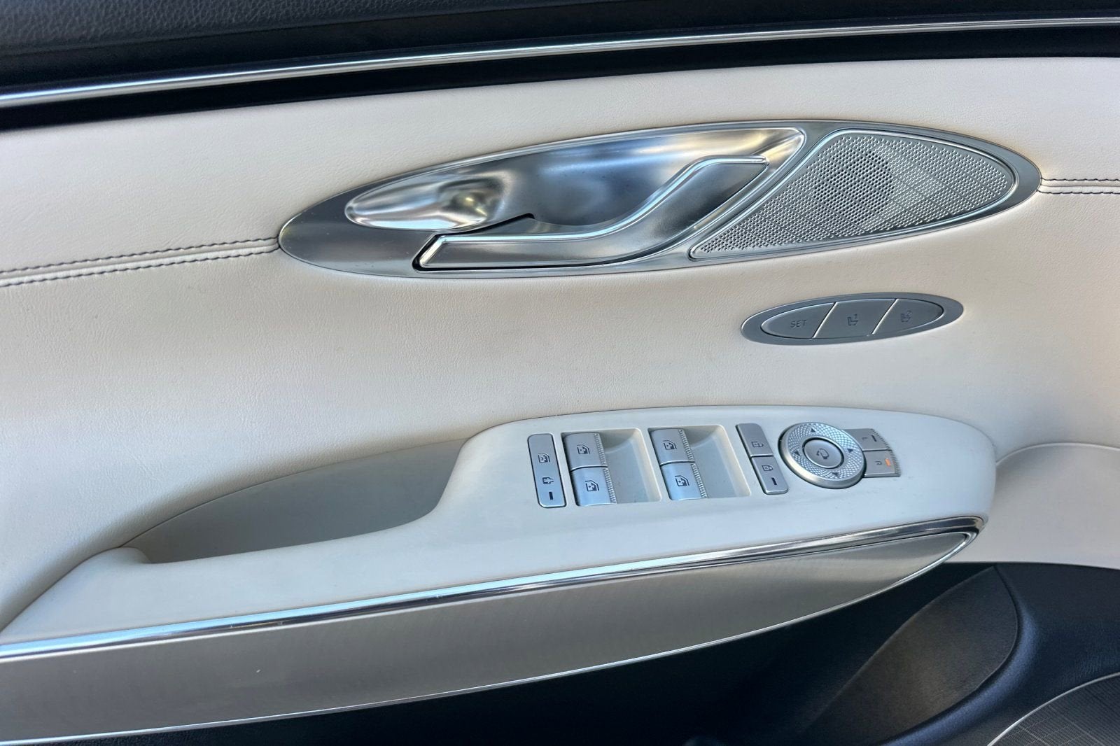 2024 Genesis GV70 2.5T