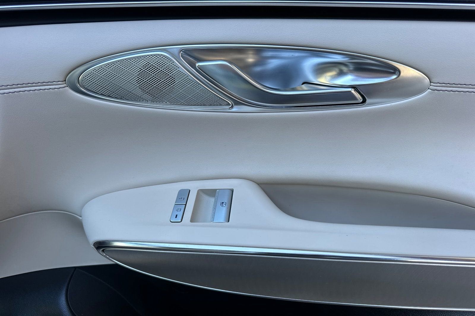 2024 Genesis GV70 2.5T