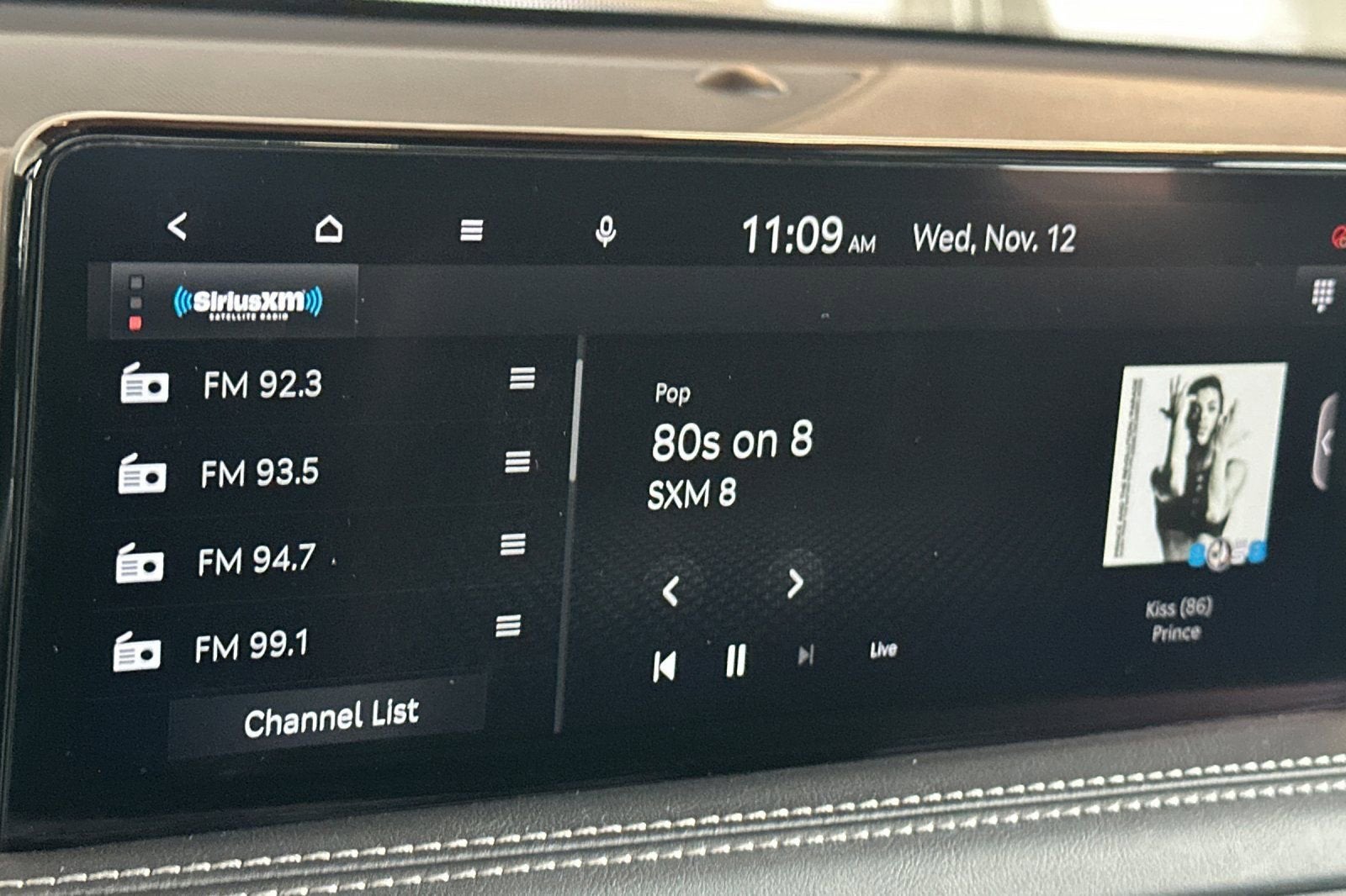 2023 Genesis G70 2.0T