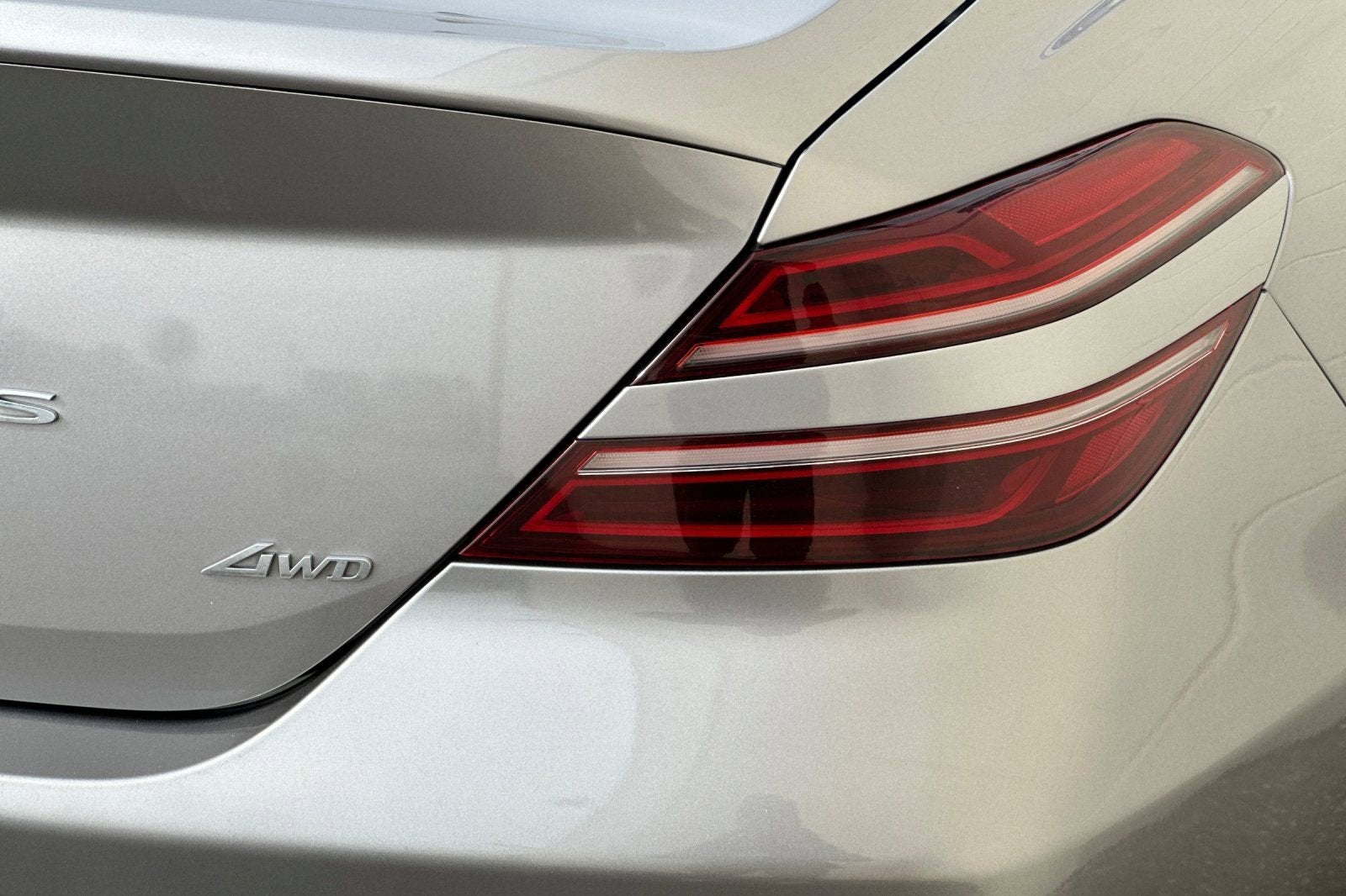 2023 Genesis G70 2.0T