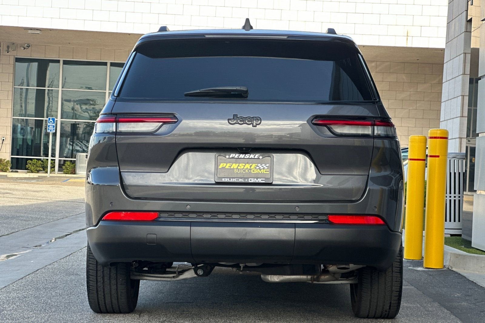 2025 Jeep Grand Cherokee L Altitude X 4x2