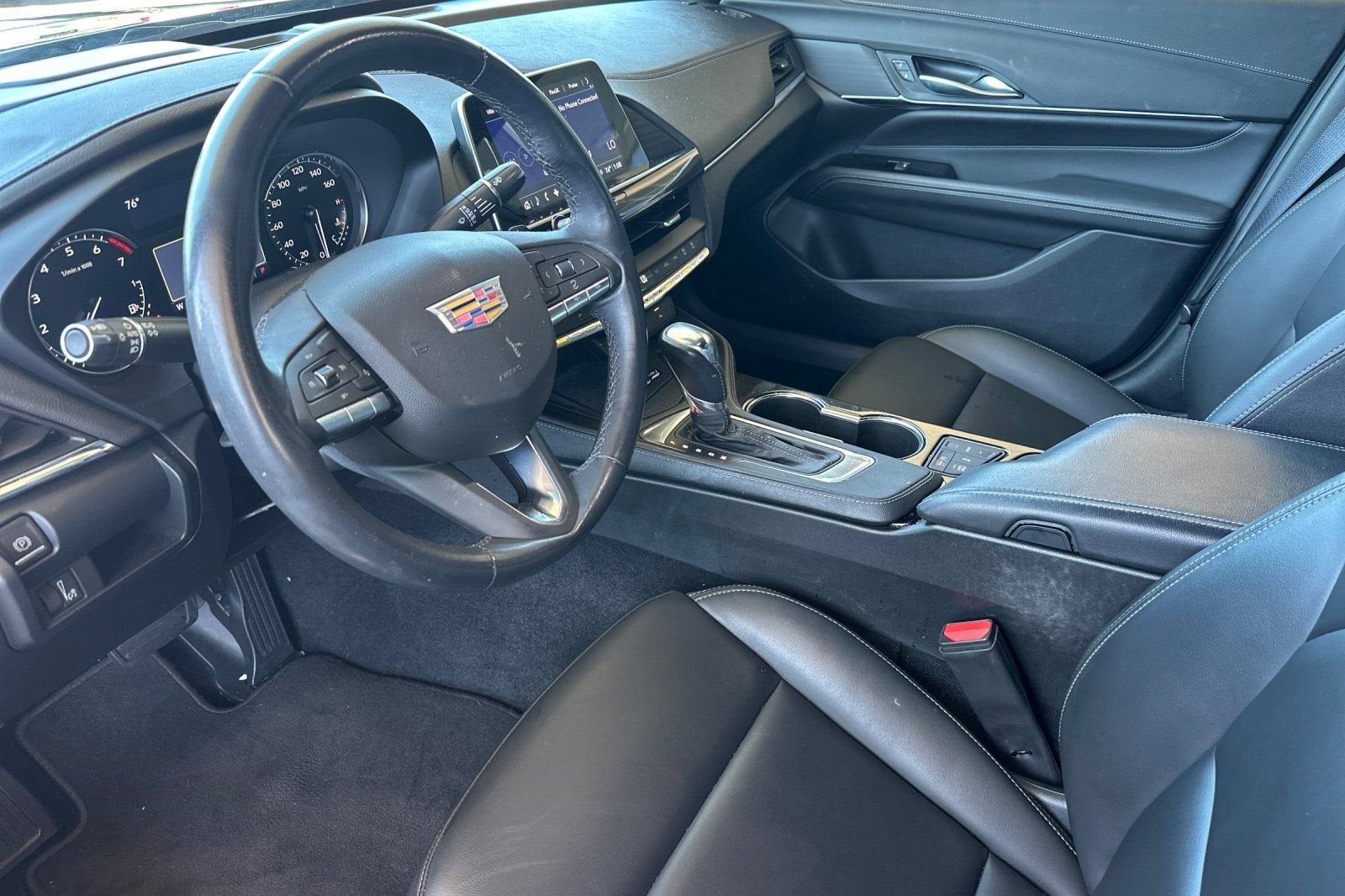 2024 Cadillac CT4 Luxury