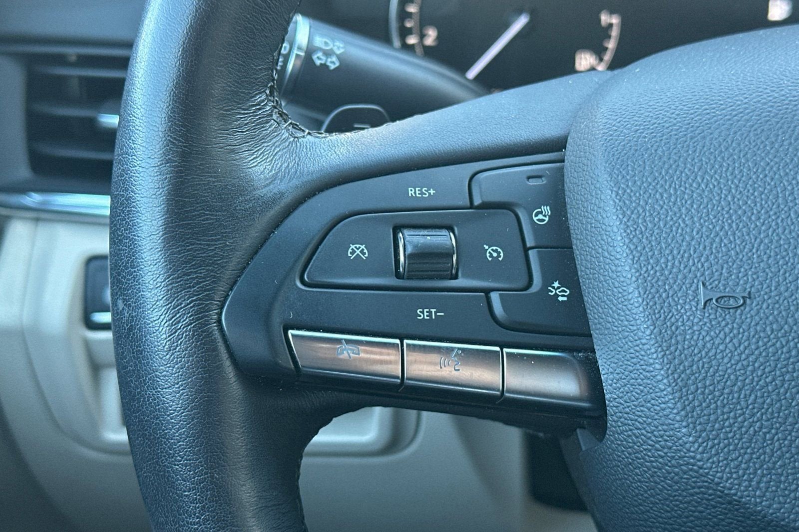 2023 Cadillac CT4 Luxury