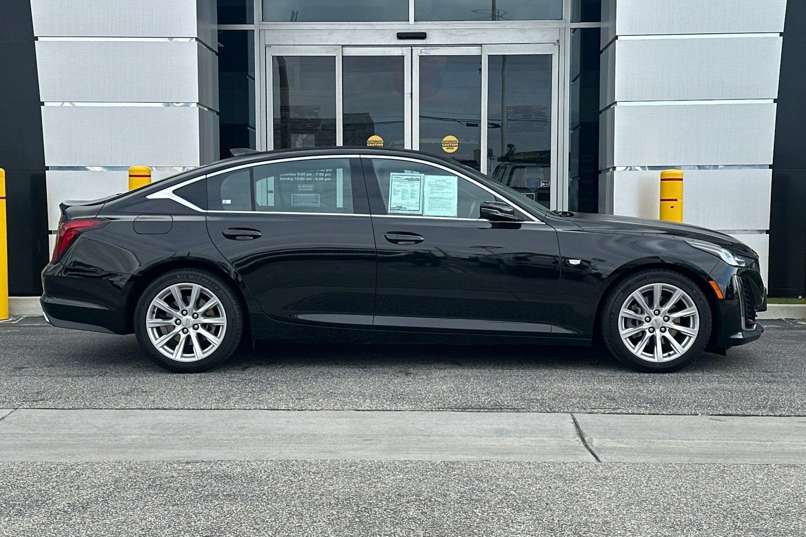 2023 Cadillac CT5 Luxury