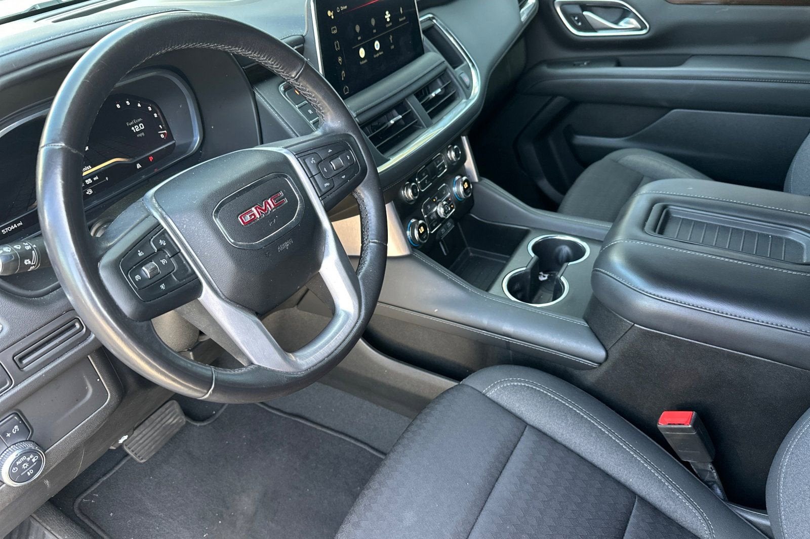 2022 GMC Yukon SLE