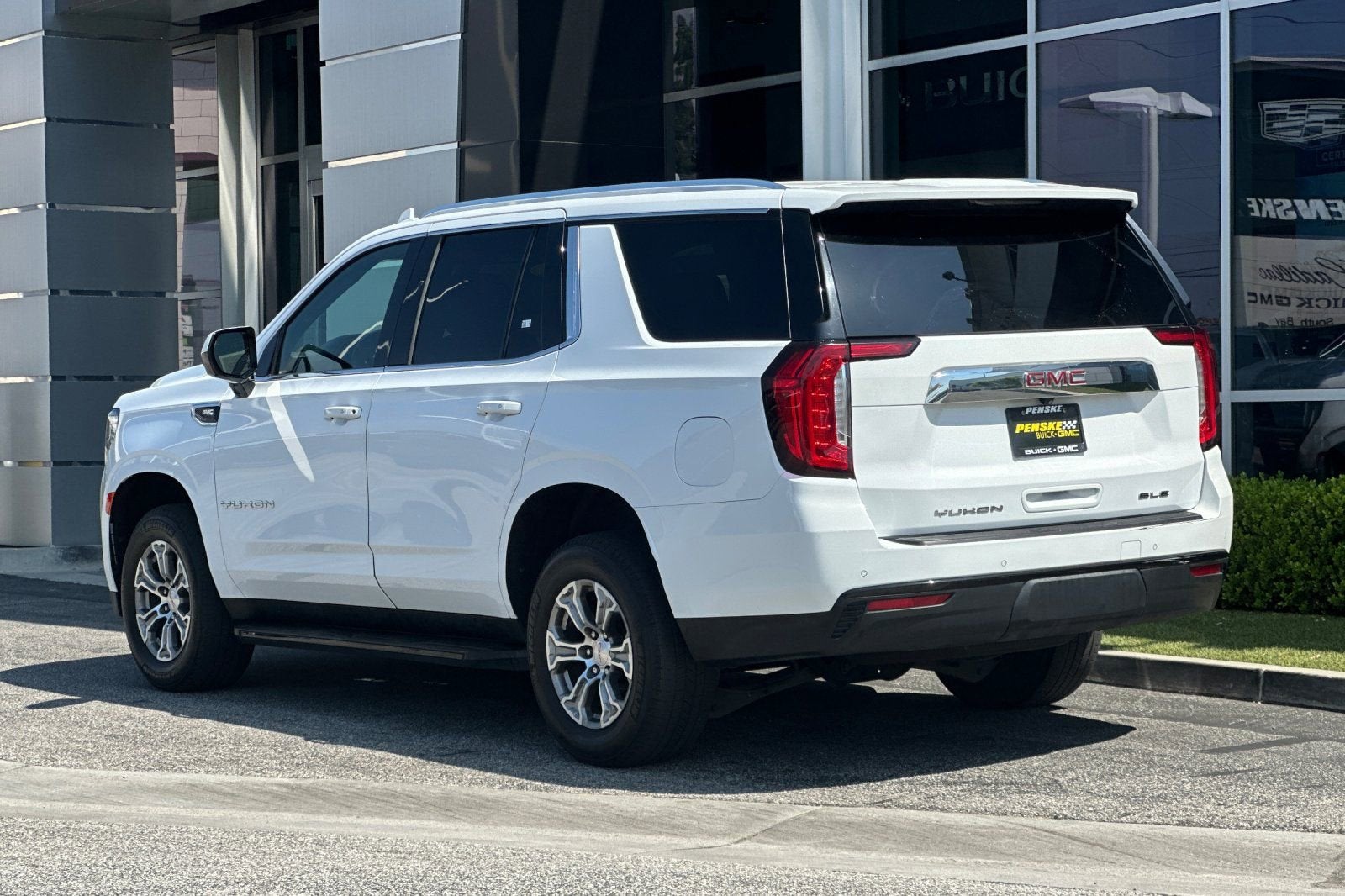 2022 GMC Yukon SLE