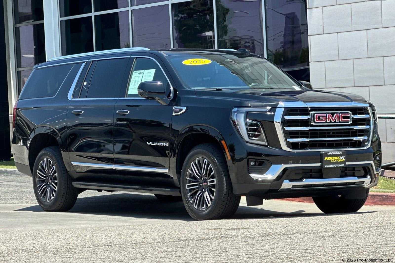 2025 GMC Yukon XL Elevation