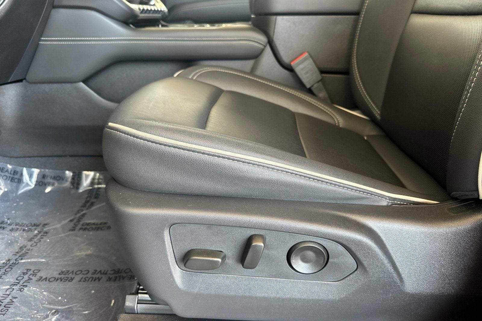 2025 GMC Yukon XL Elevation
