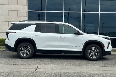 2024 Chevrolet Traverse LT