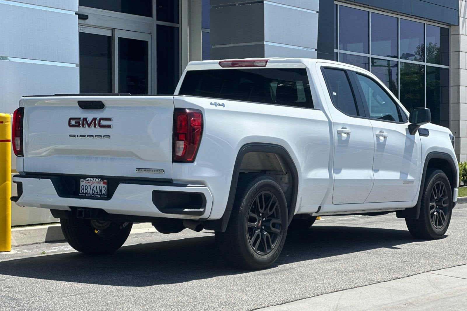 2023 GMC Sierra 1500 Elevation