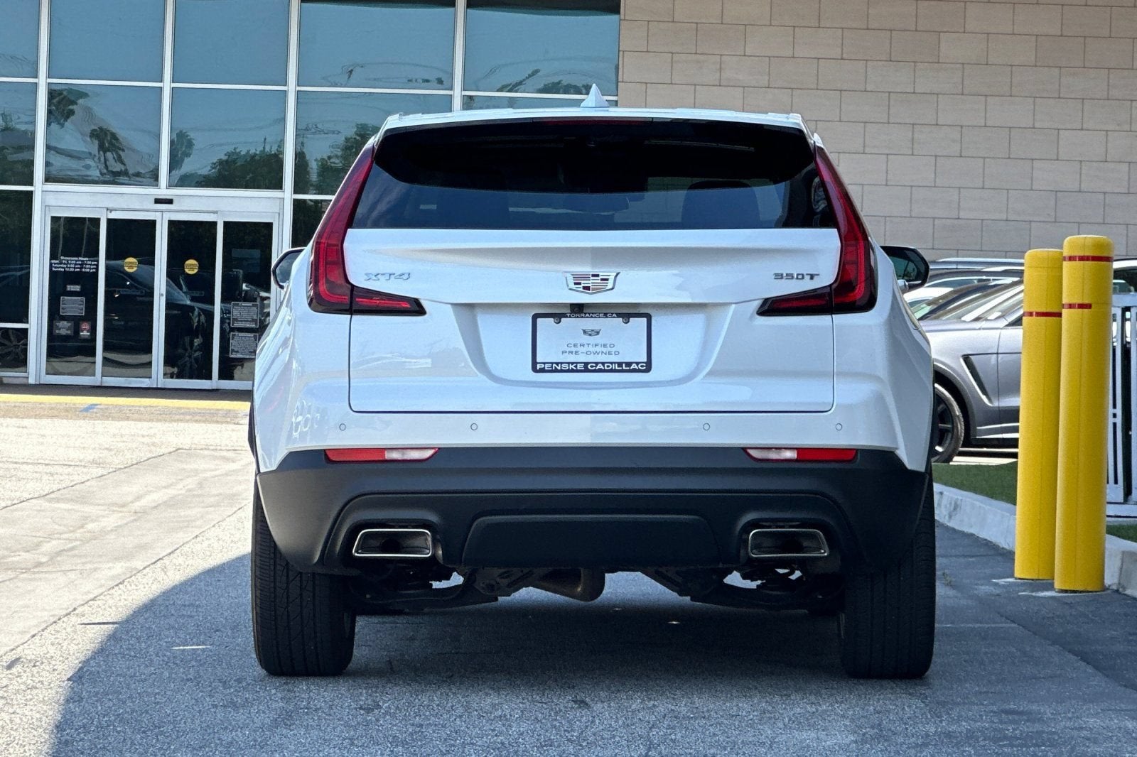 2022 Cadillac XT4 FWD Luxury