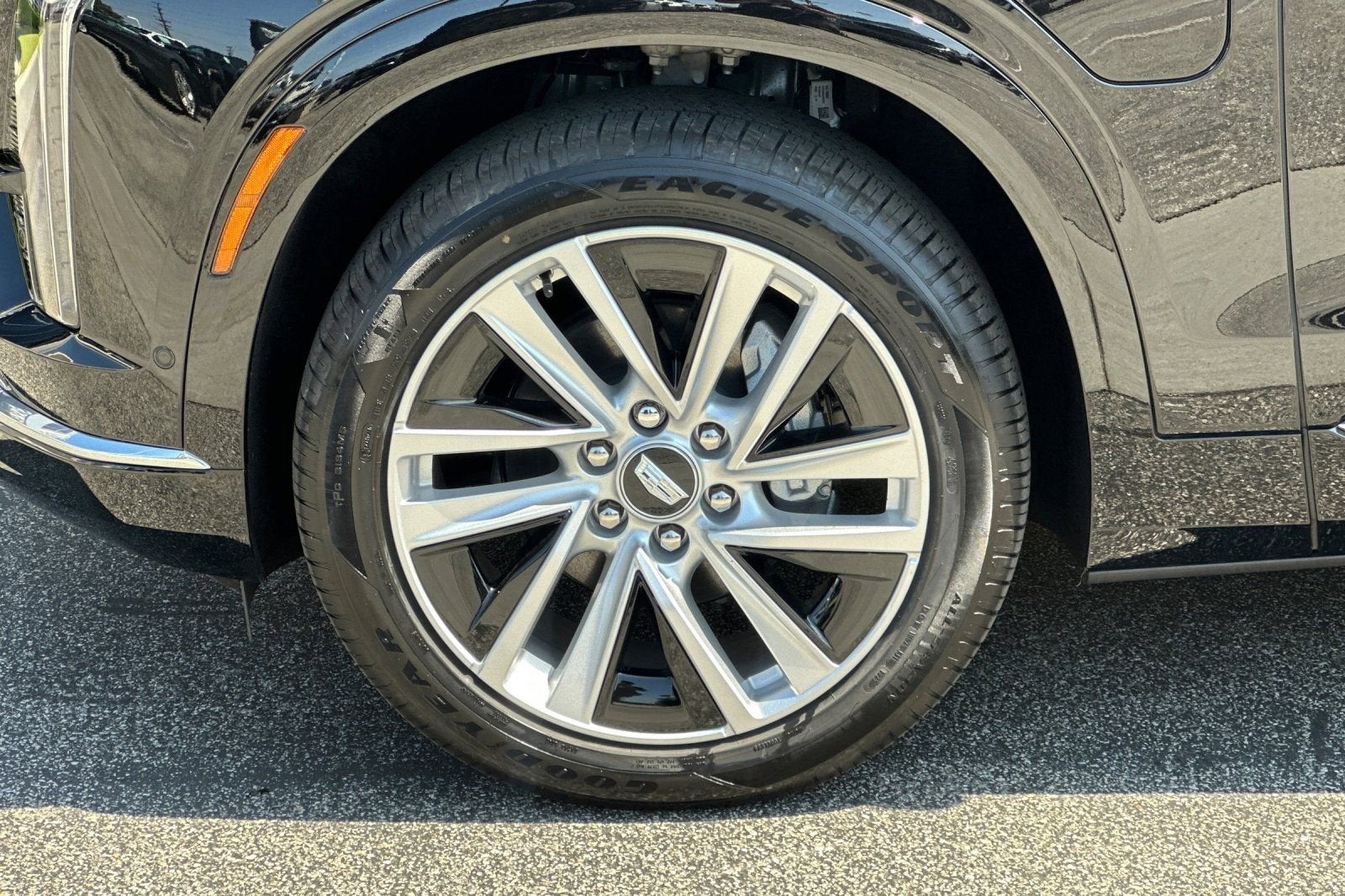 2026 Cadillac VISTIQ Luxury