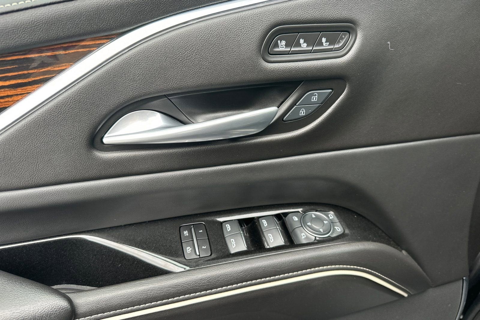 2024 Cadillac Escalade ESV Premium Luxury