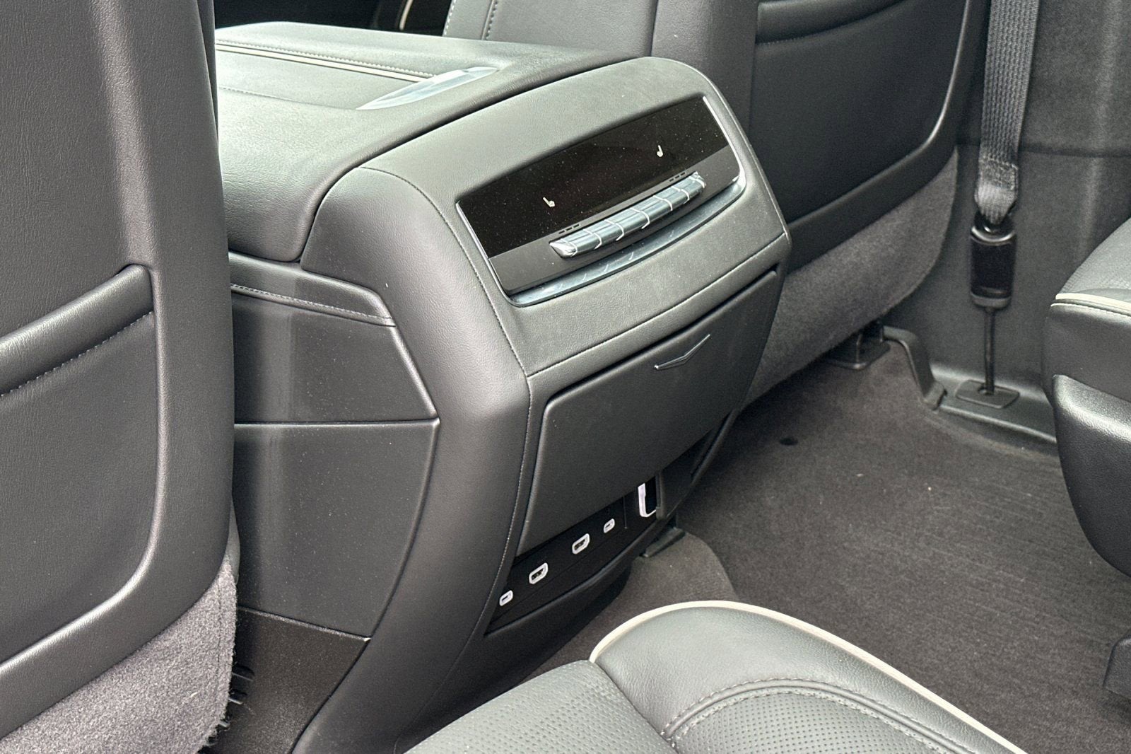 2024 Cadillac Escalade ESV Premium Luxury