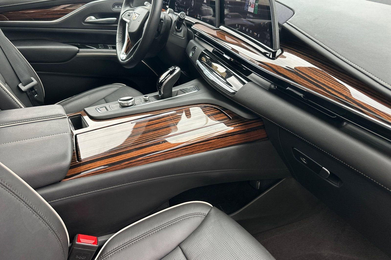 2024 Cadillac Escalade ESV Premium Luxury