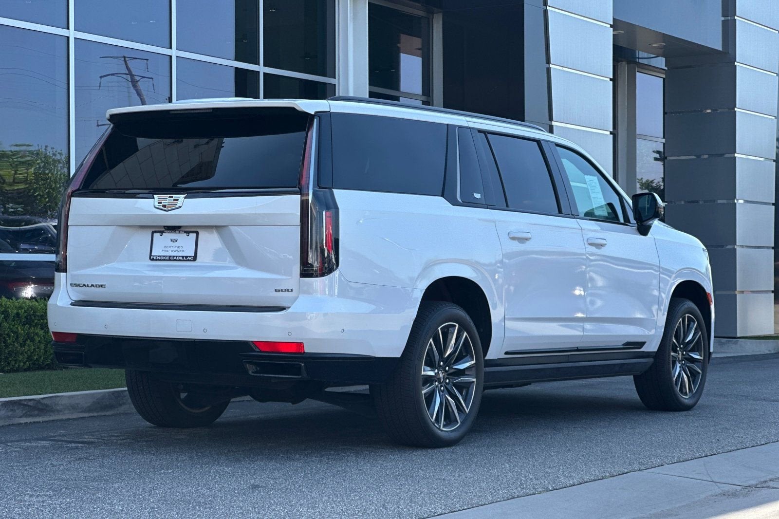 2024 Cadillac Escalade ESV Sport Platinum