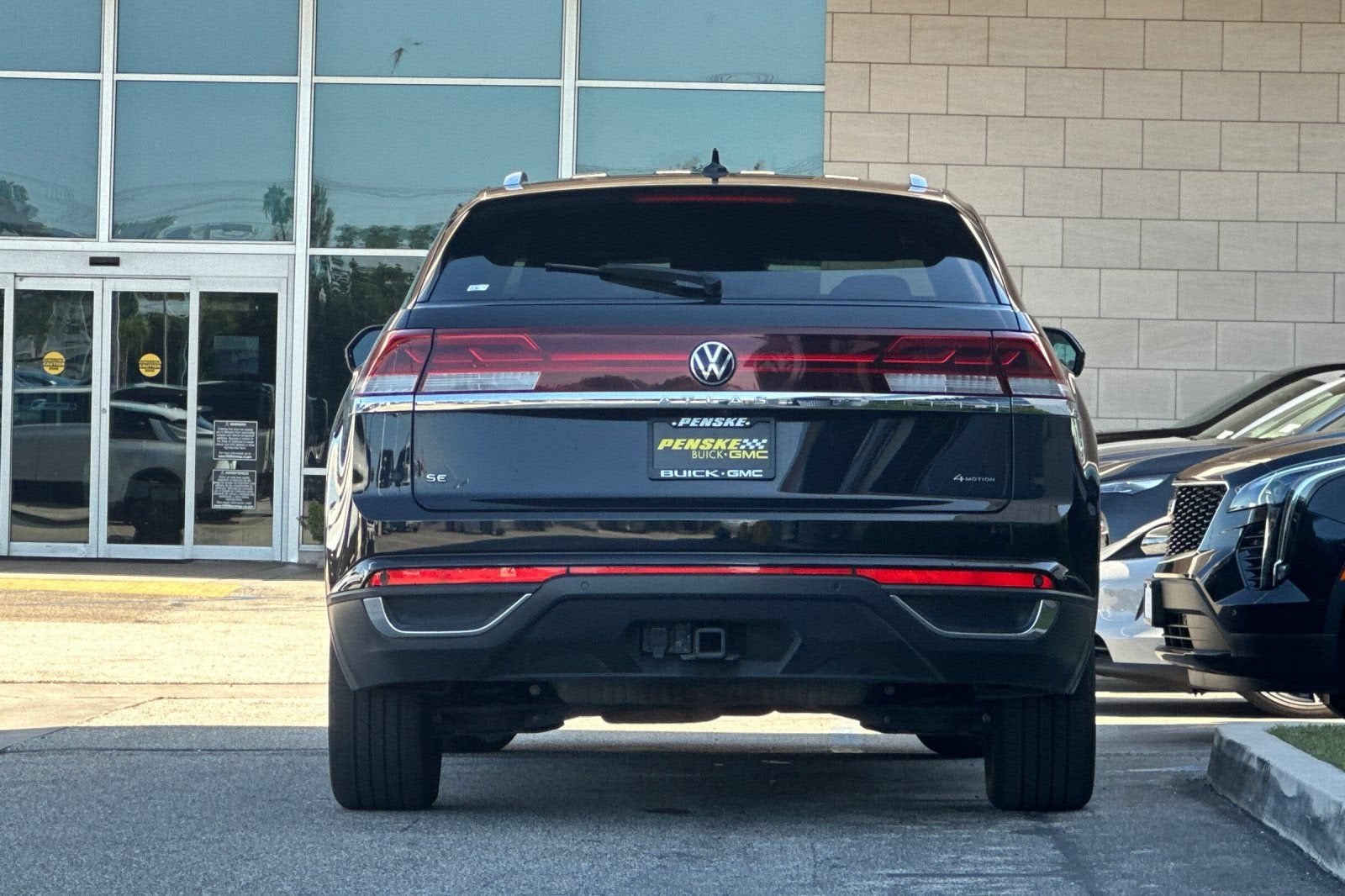 2025 Volkswagen Atlas Cross Sport 2.0T SE w/Technology