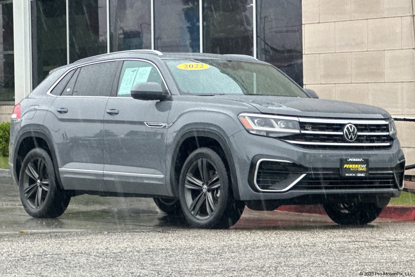 2022 Volkswagen Atlas Cross Sport 3.6L V6 SEL R-Line