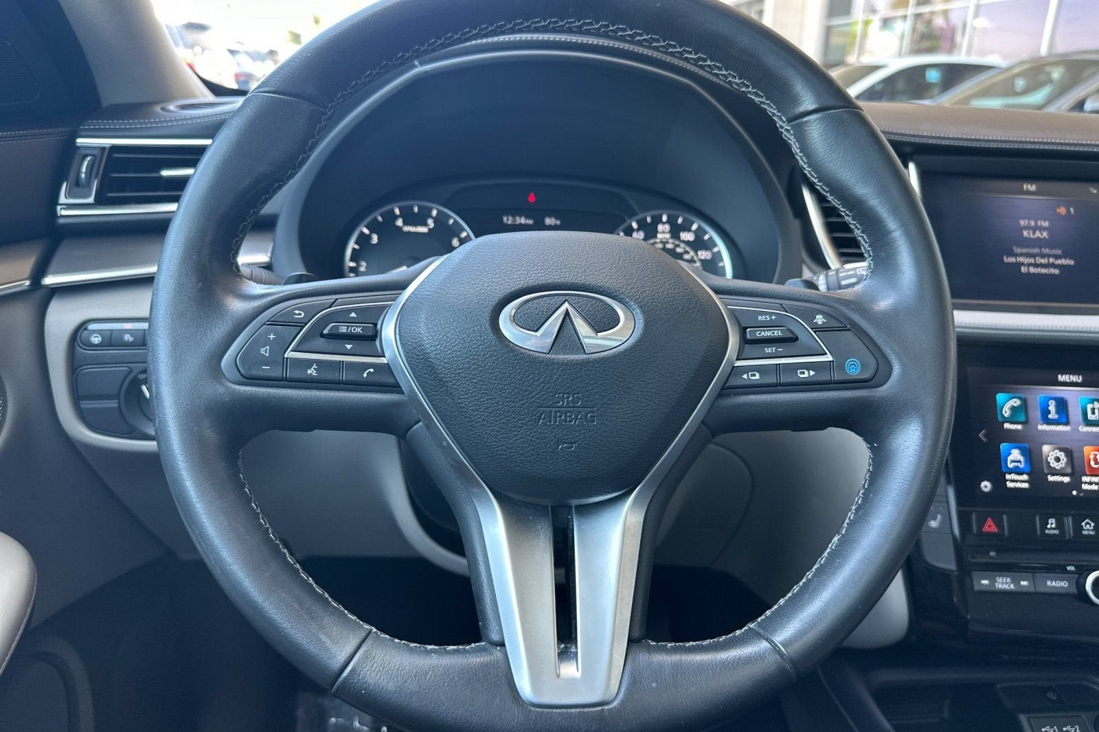 2023 INFINITI QX50 LUXE