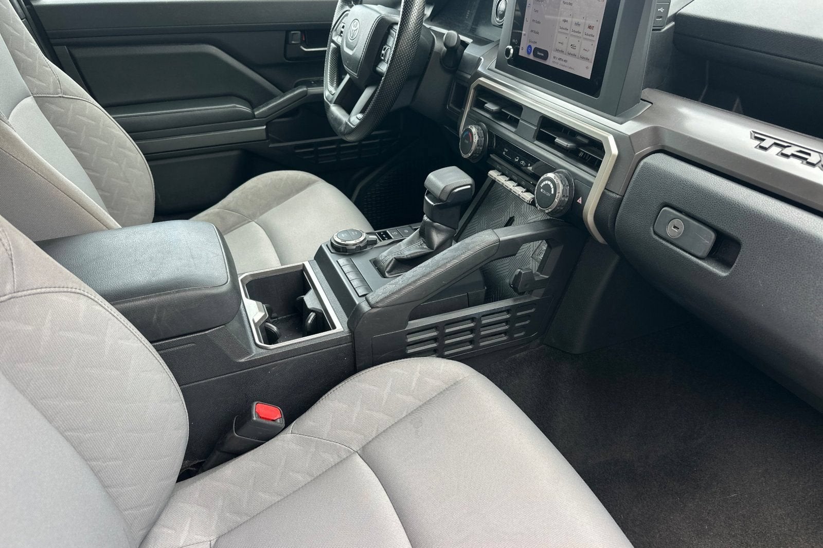 2024 Toyota Tacoma 4WD SR5