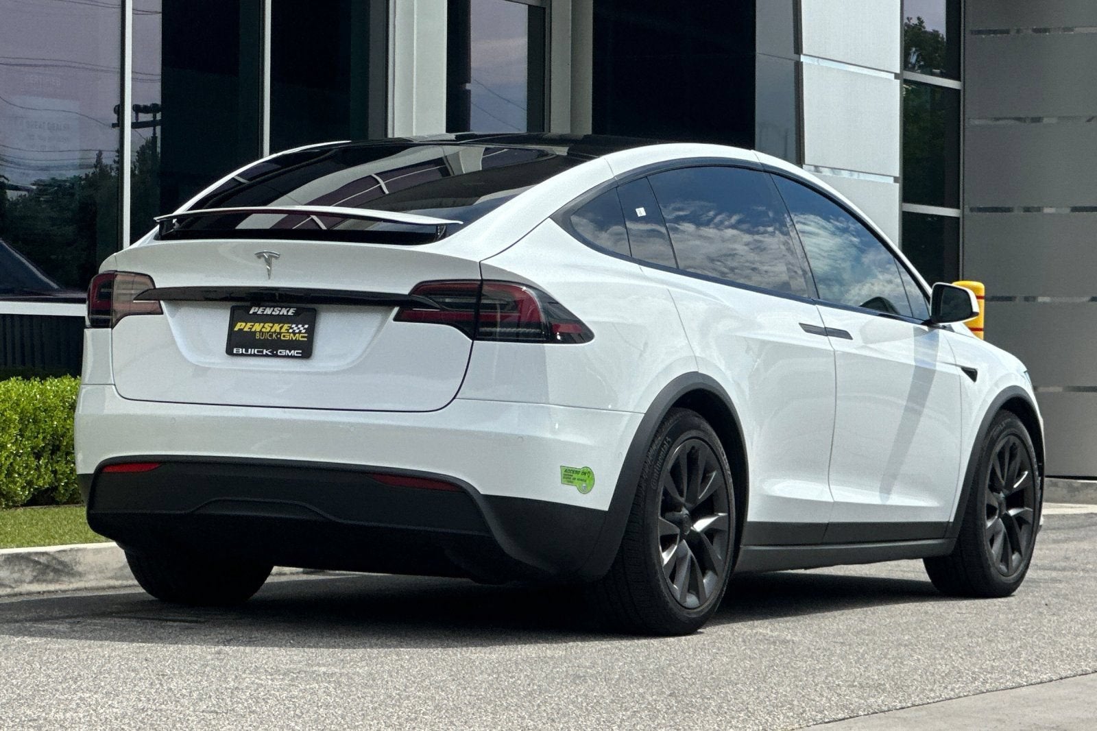 2023 Tesla Model X Base