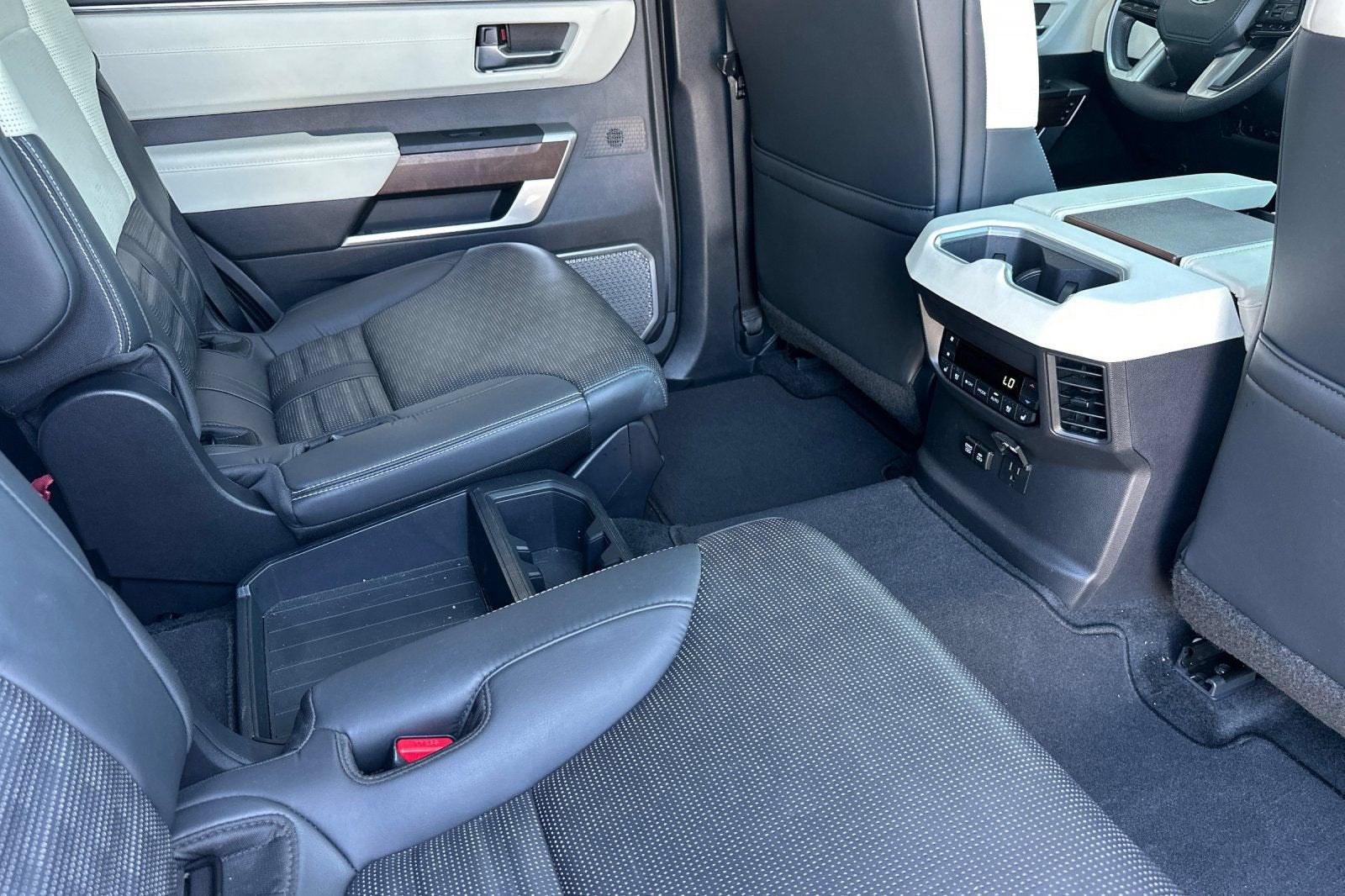 2024 Toyota Sequoia Capstone