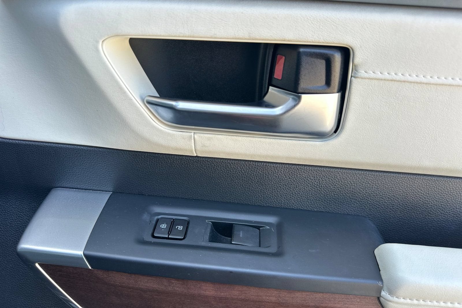 2024 Toyota Sequoia Capstone