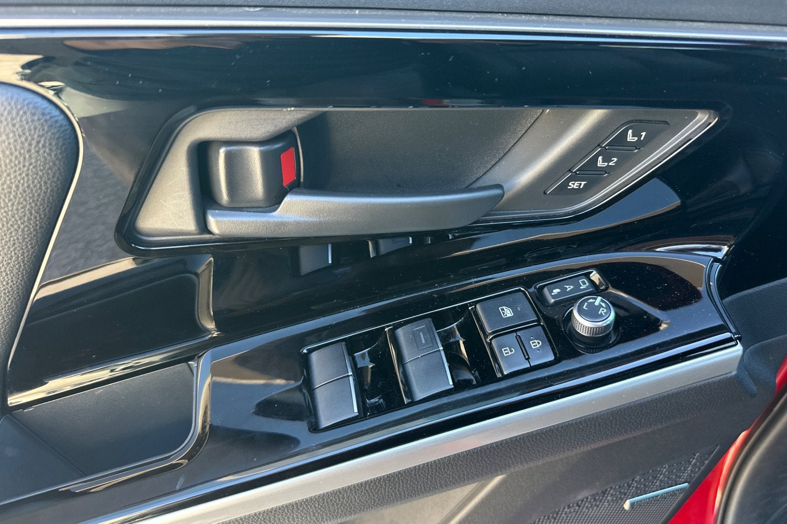 2025 Subaru Solterra Limited