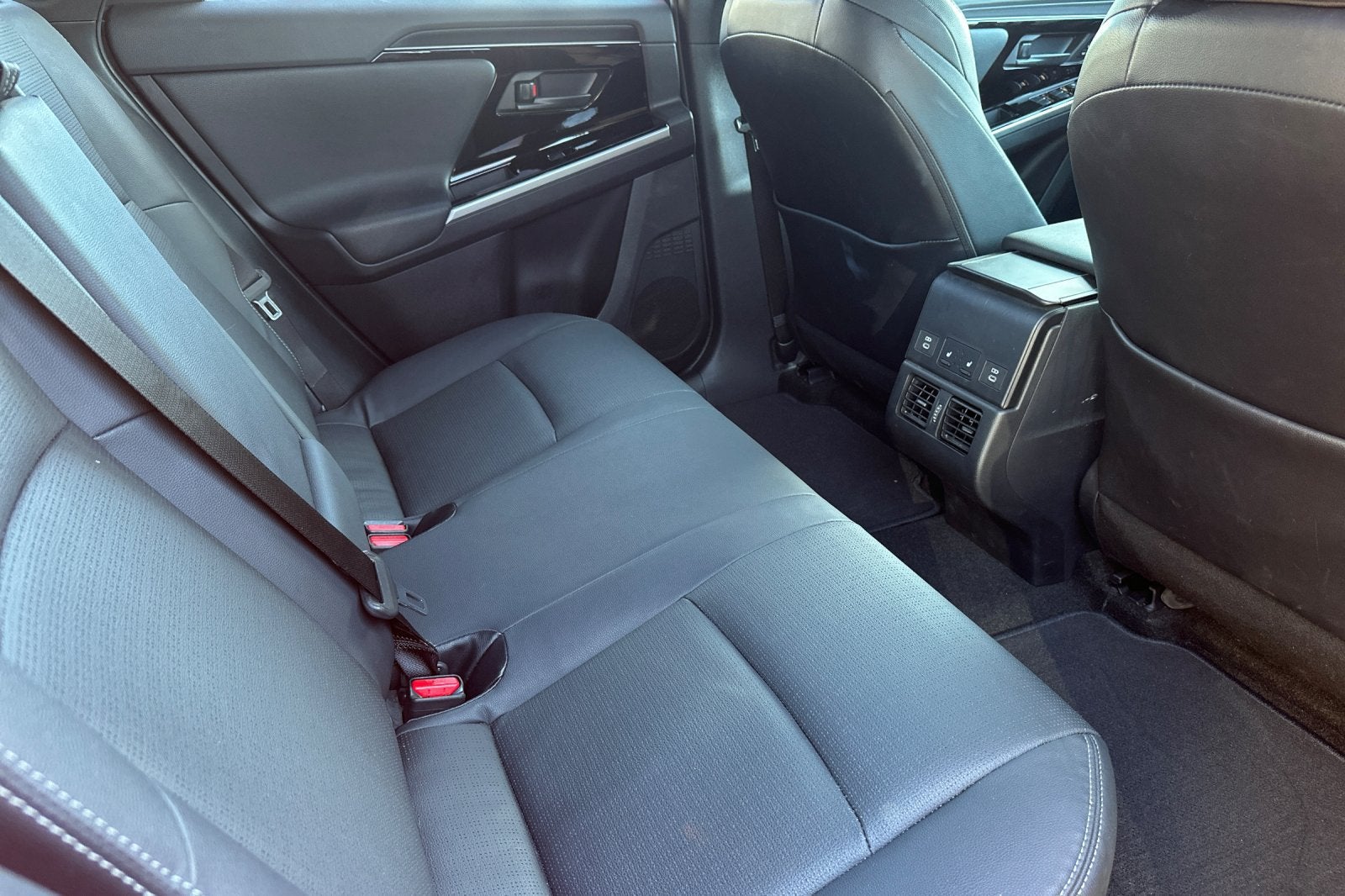 2025 Subaru Solterra Limited