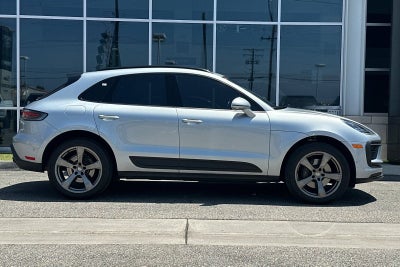 2024 Porsche Macan NA
