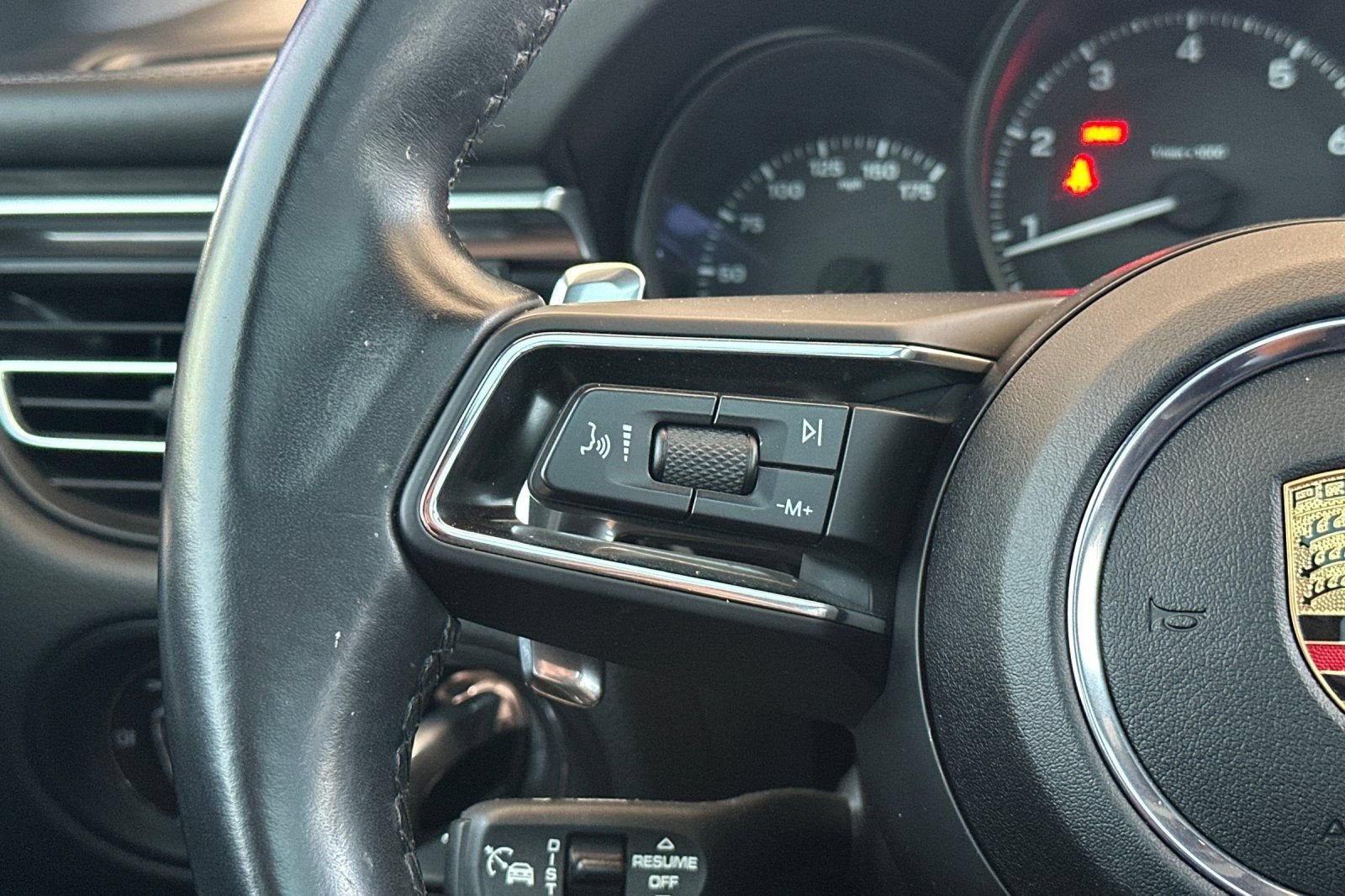 2024 Porsche Macan NA