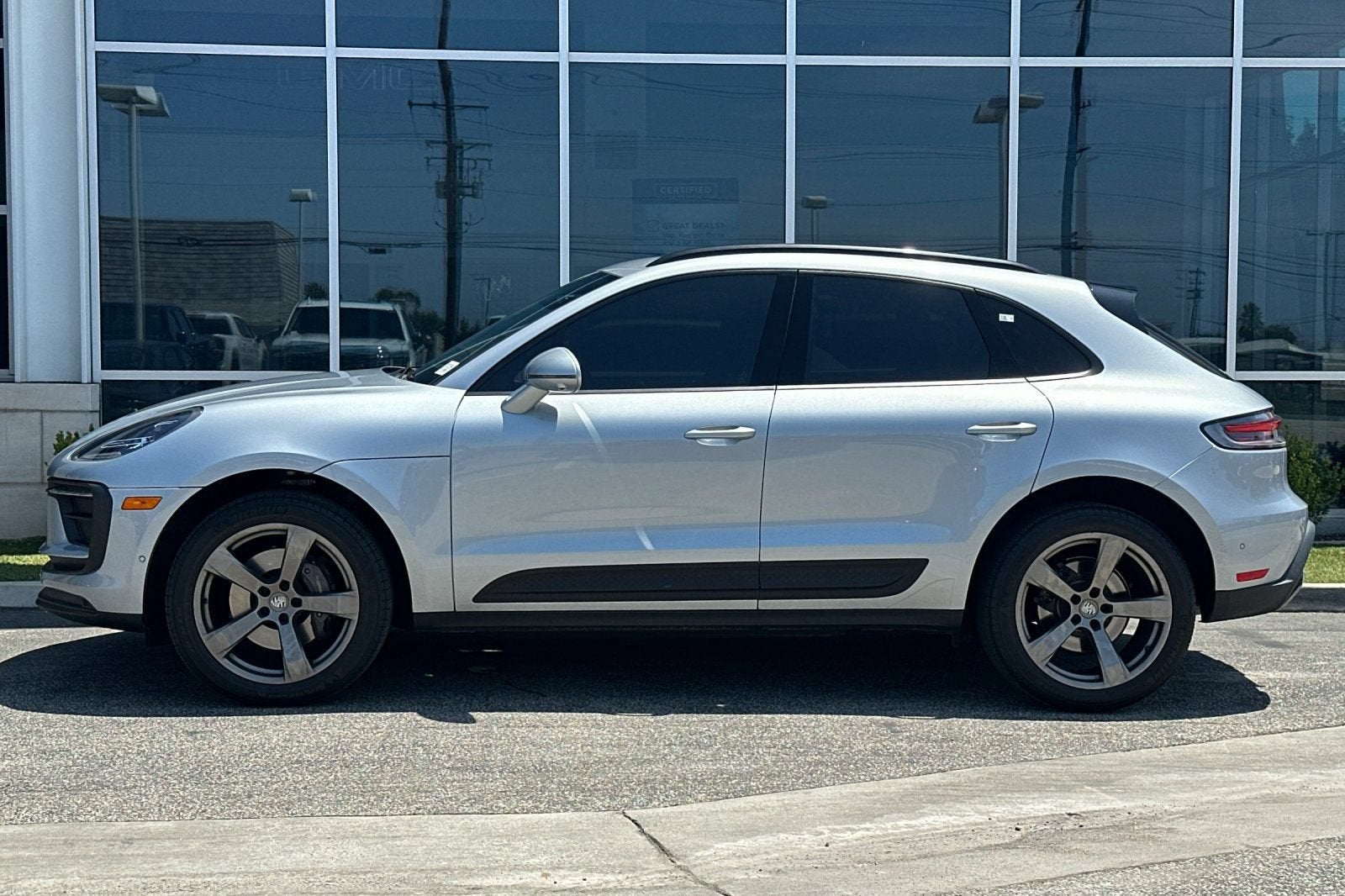 2024 Porsche Macan NA