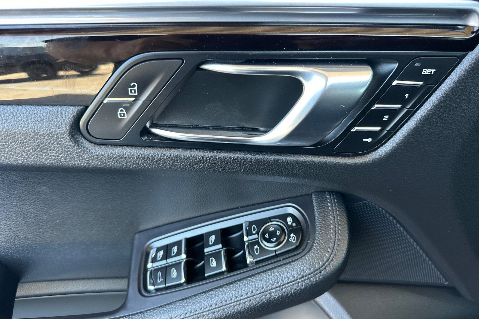 2020 Porsche Macan S