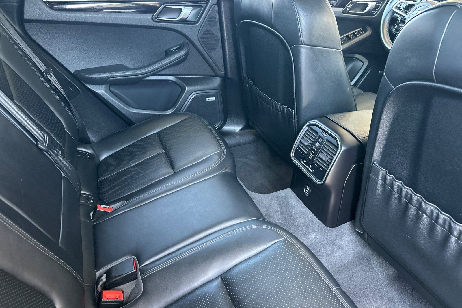 2020 Porsche Macan S