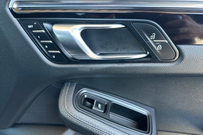 2020 Porsche Macan S