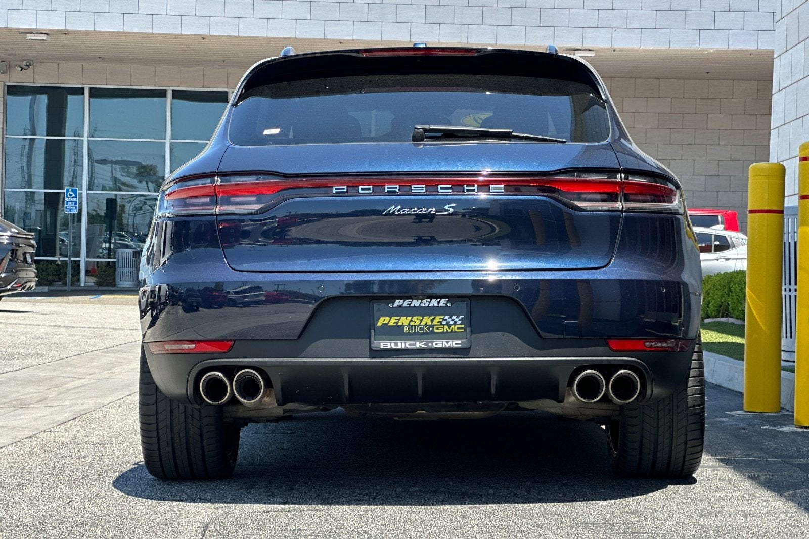 2020 Porsche Macan S