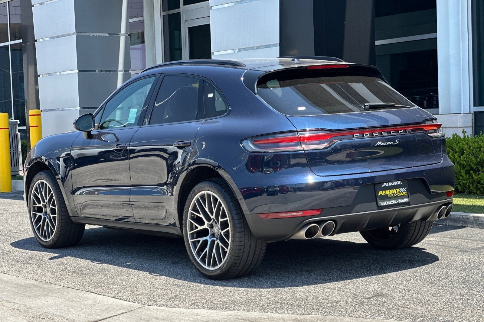 2020 Porsche Macan S